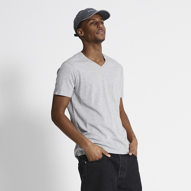 T-shirt V-neck "Conrad" T-shirt V-neck "Conrad"